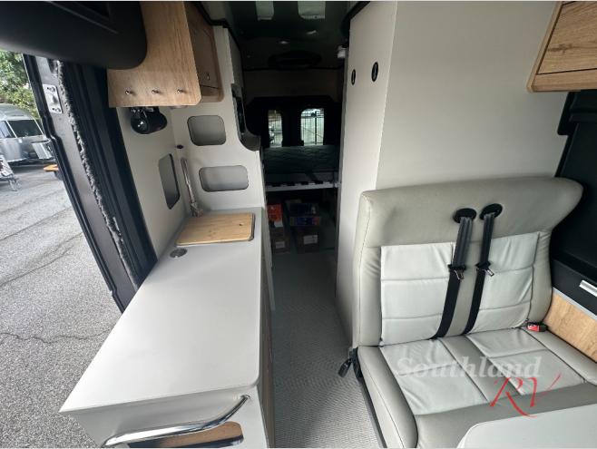 2026 Airstream Rangeline Base - Image 12