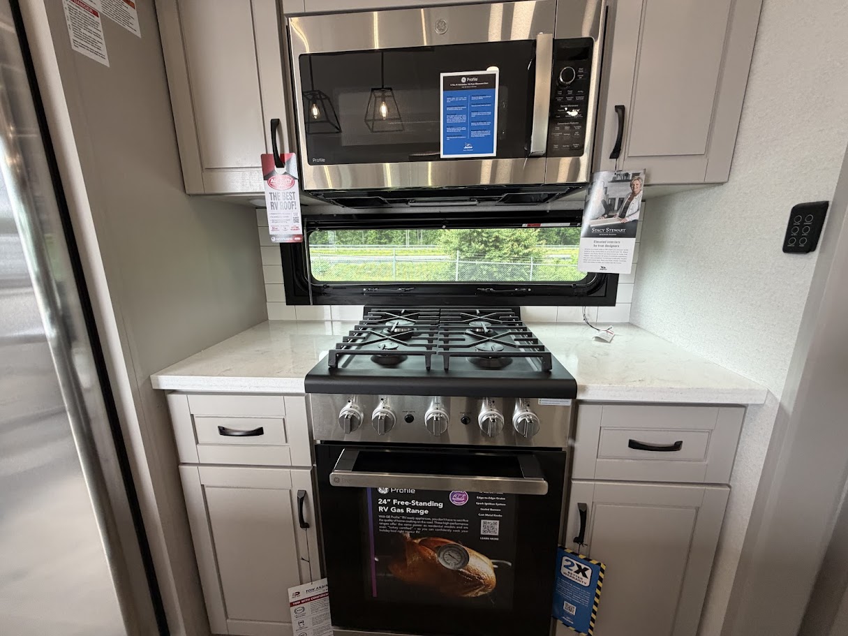 2026 JAYCO NORTH POINT 382FLRB - Image 40