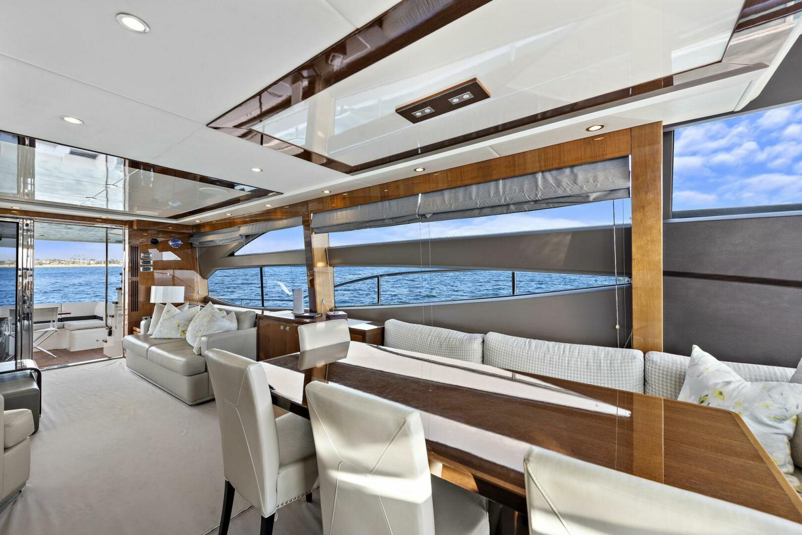 2015 Princess 72 Motoryacht - Image 23
