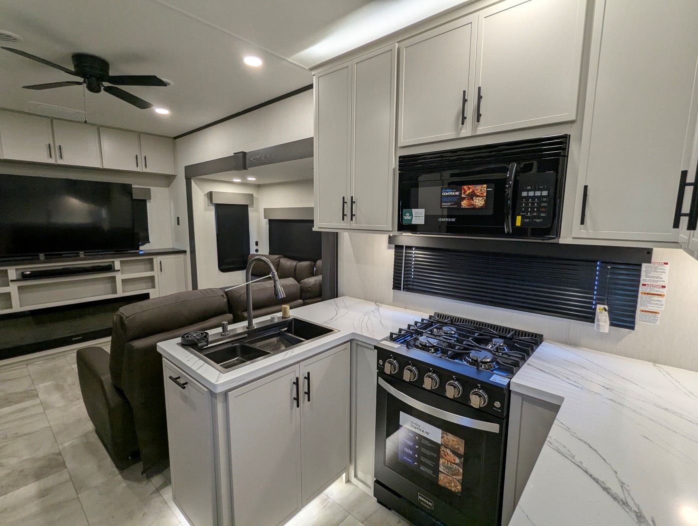 2026 Prime Time Sanibel 34LOUNGE - Image 15
