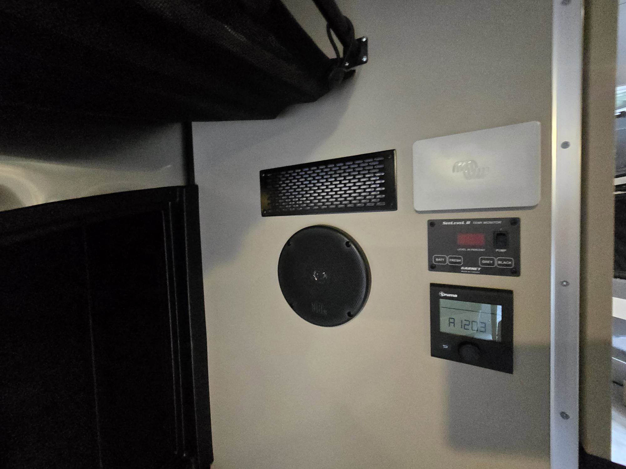 2026 AIRSTREAM Basecamp 20XE - Image 31