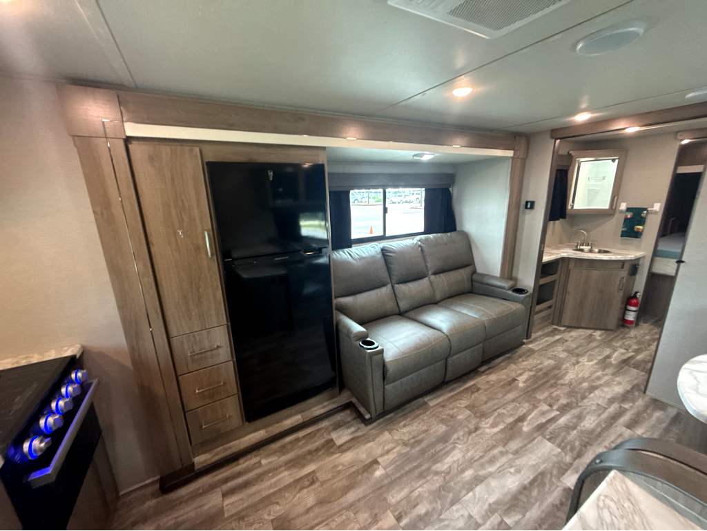 2023 GRAND DESIGN IMAGINE XLS 23LDE - Image 9