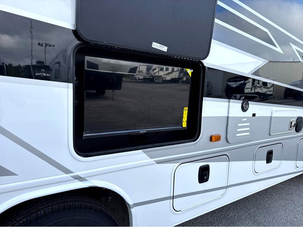 2027 ENTEGRA COACH ODYSSEY 30Z - Image 35
