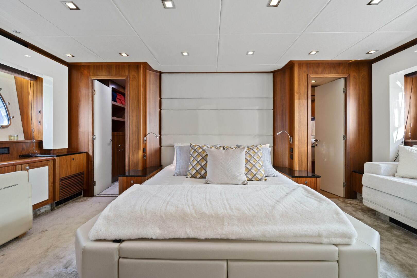 2013 Sunseeker Predator 84 - Image 23