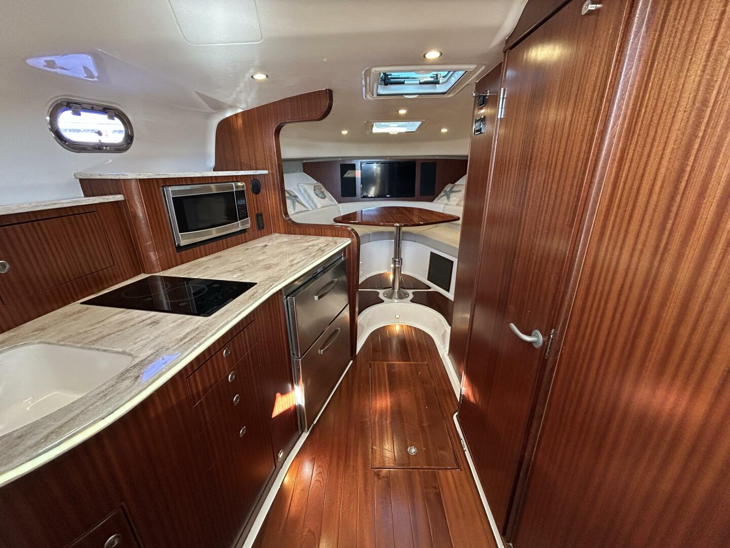 2018 Pursuit OS 385 Offshore - Image 14