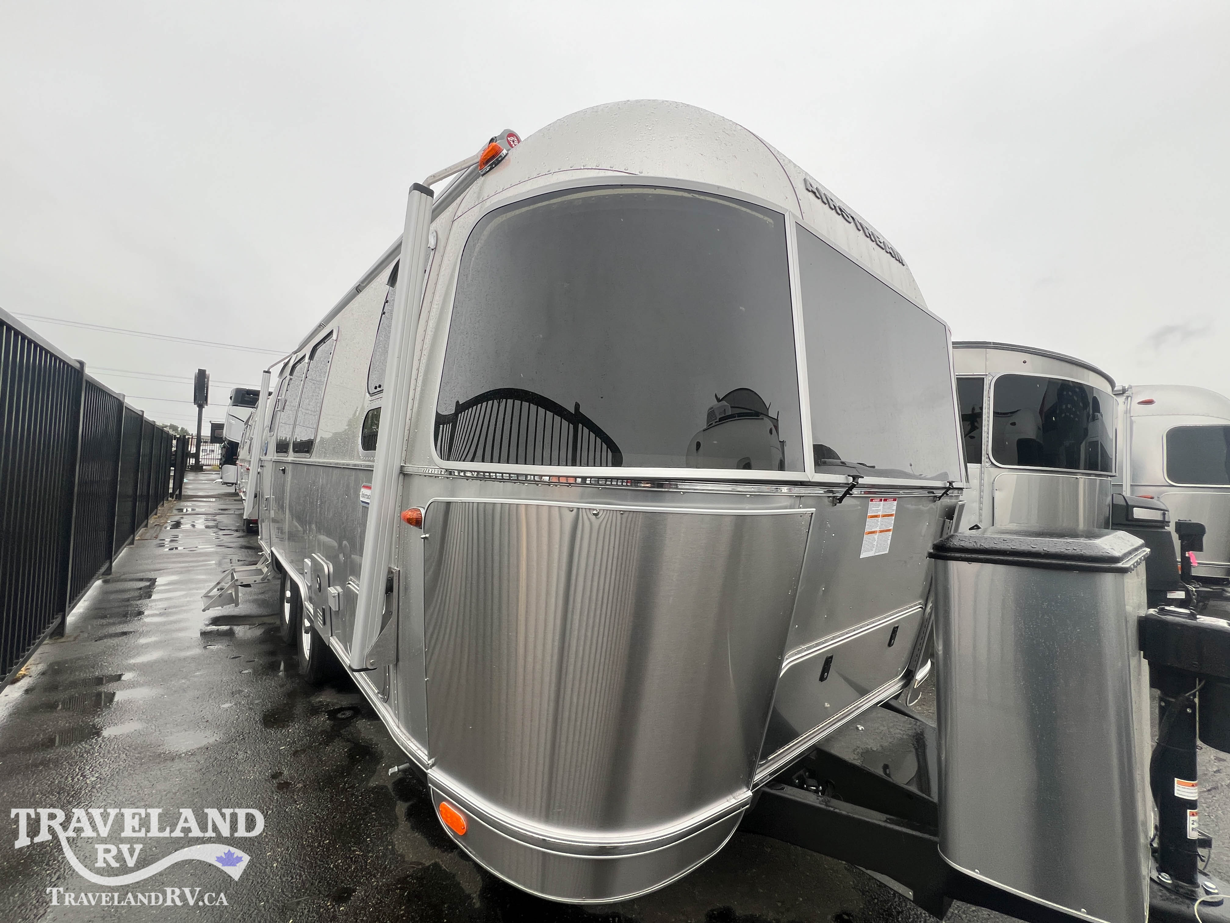 2026 AIRSTREAM 23FBT INTERNATIONAL - Image 1