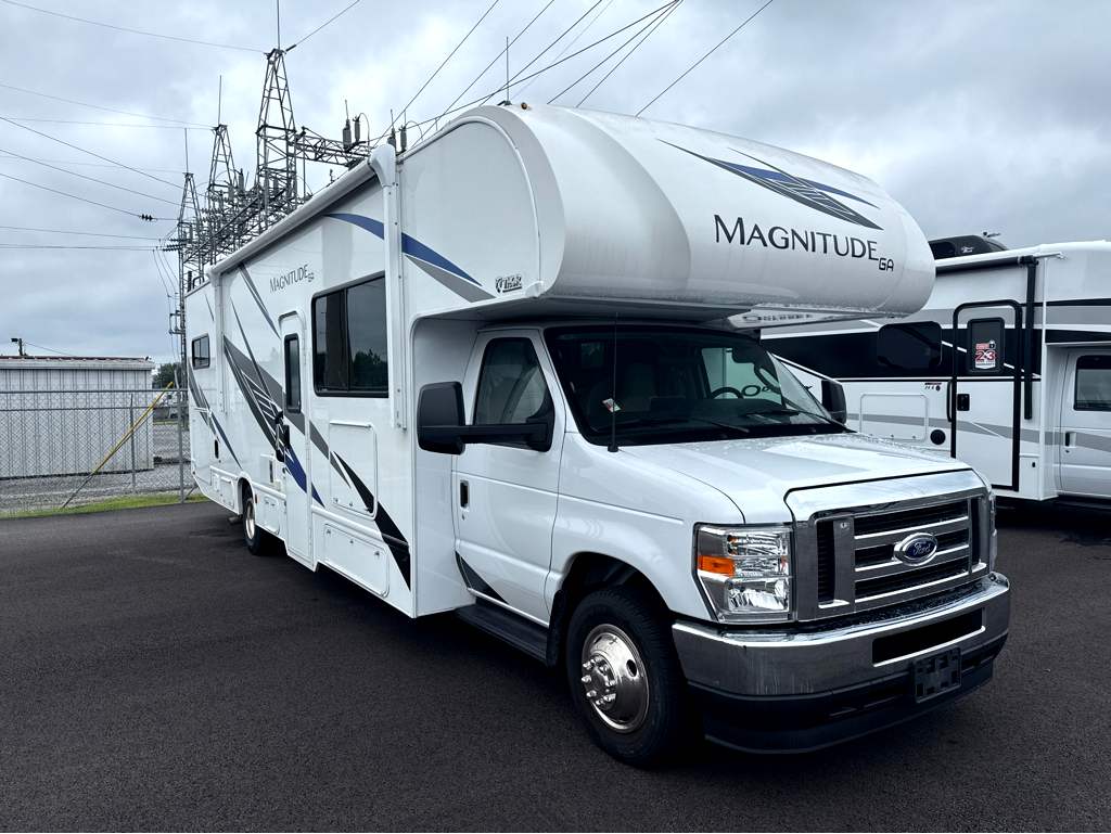 2025 Thor Motor Coach MAGNITUDE GA31 - Image 1