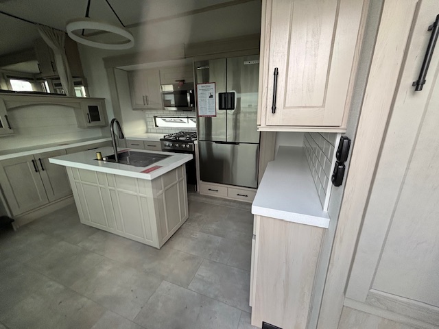 2026 Grand Design Solitude 376RD - Image 8