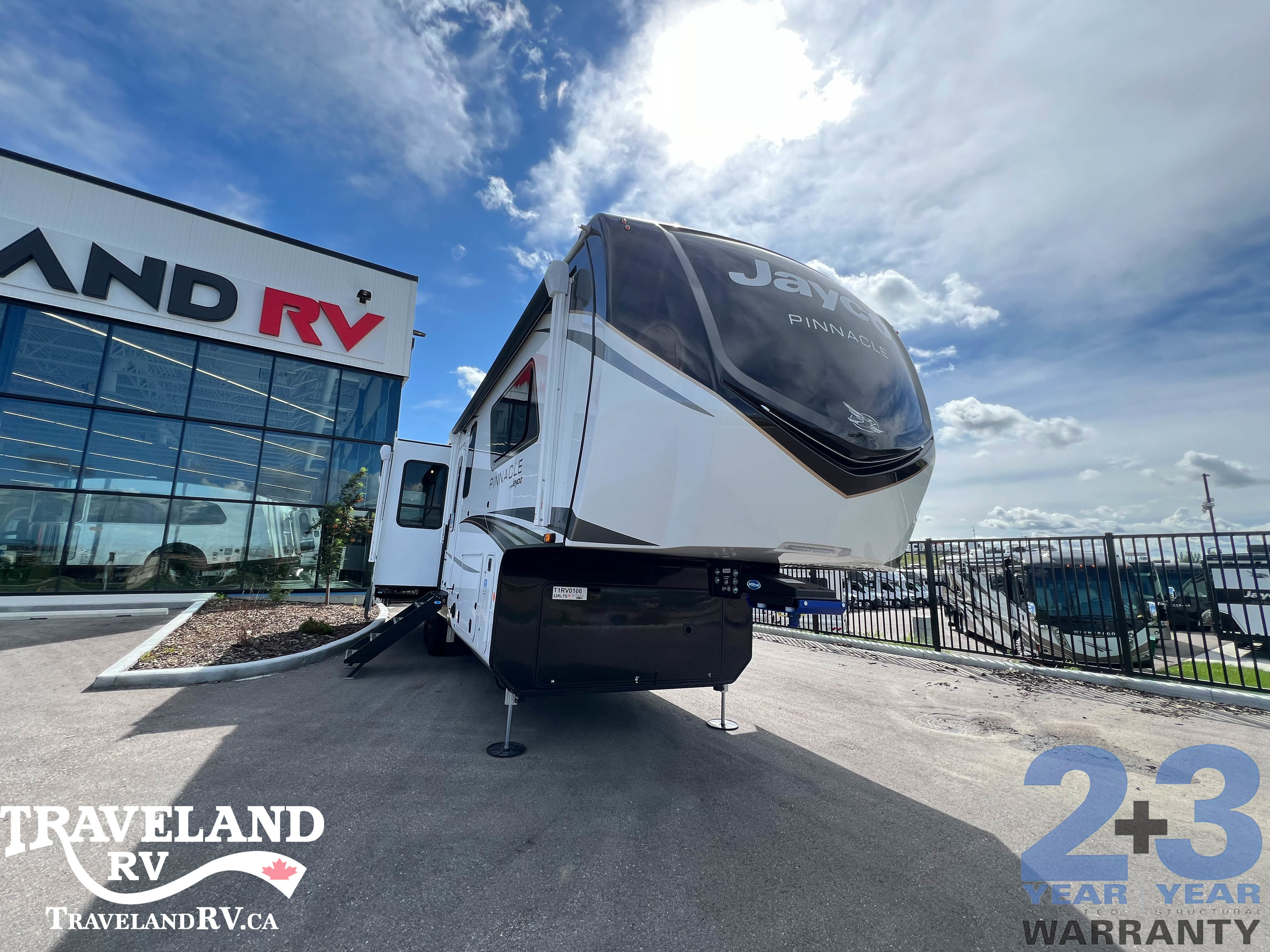 2026 Jayco Pinnacle 32RLTS - Image 1