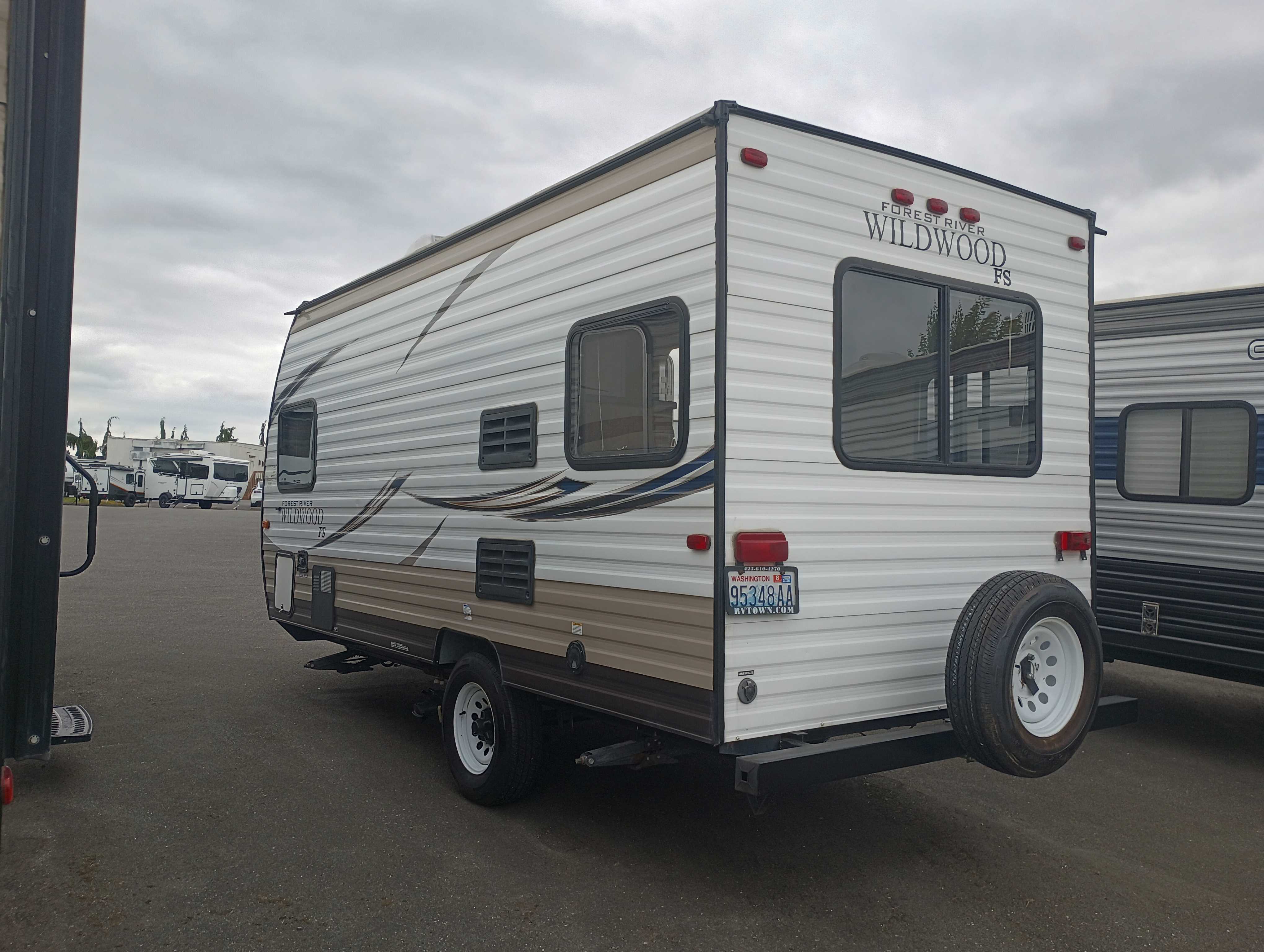 2018 Forest River Wildwood XLite 175RD - Image 2