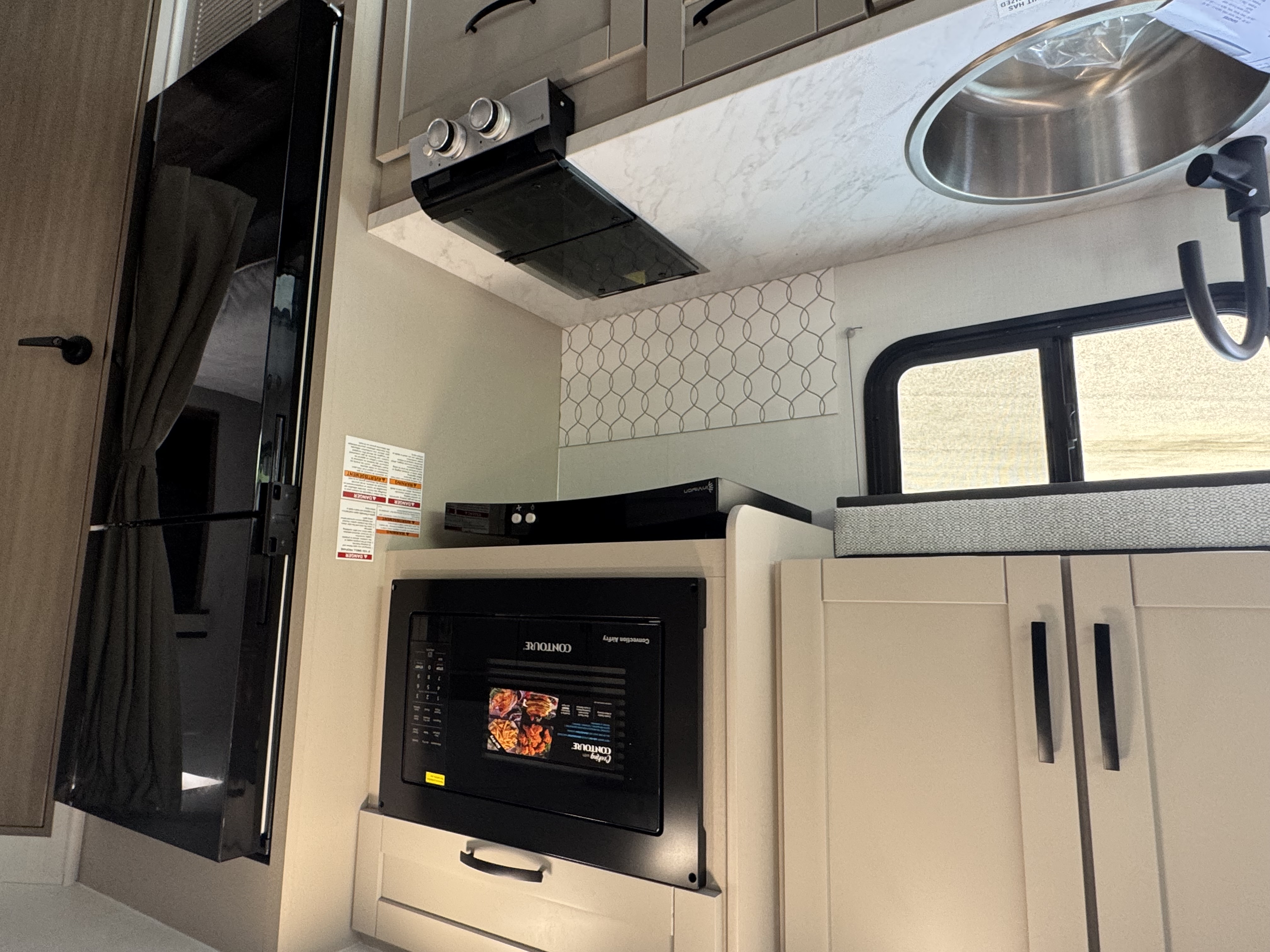 2027 ENTEGRA COACH ODYSSEY SE 22C - Image 13