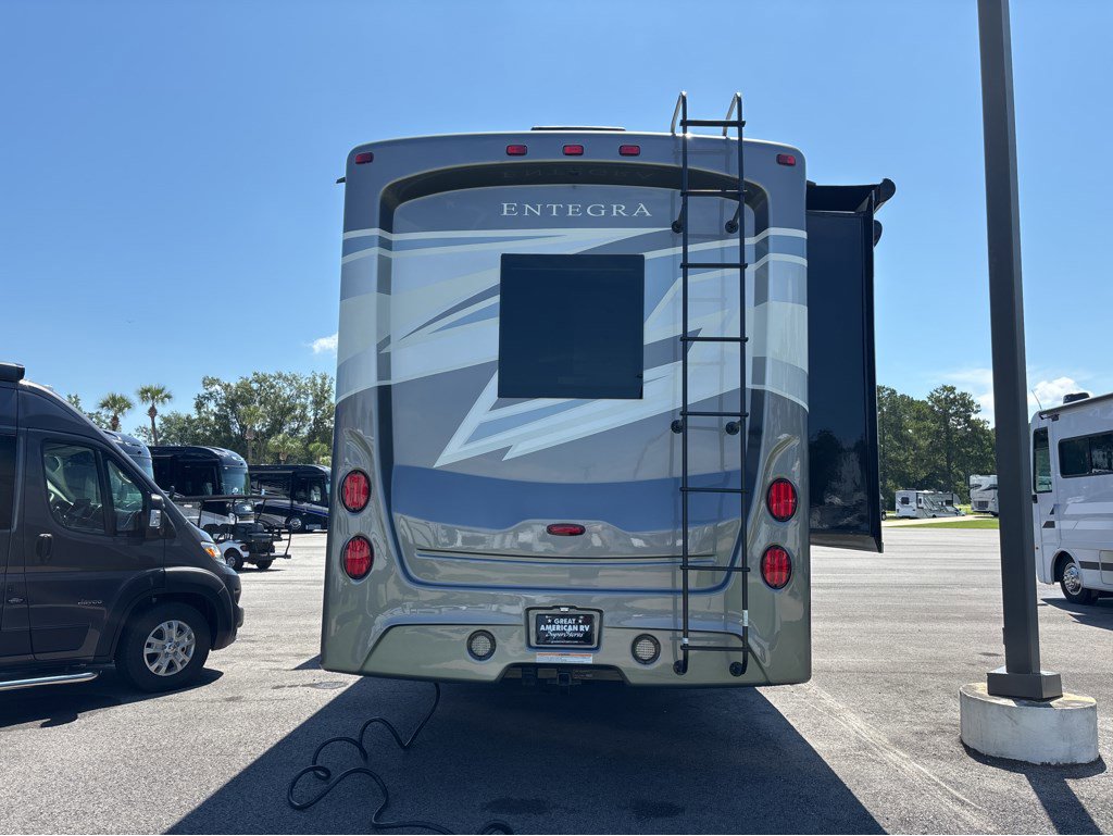 2026 ENTEGRA COACH VISION XL 34G - Image 5