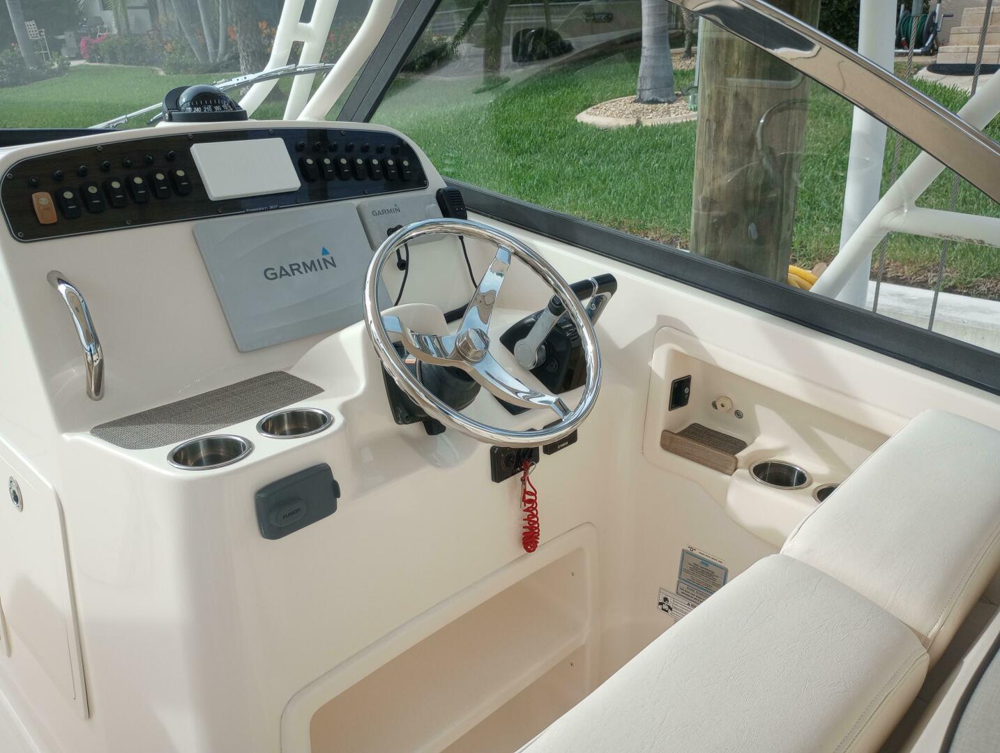 2016 Grady-White Freedom 307 - Image 7