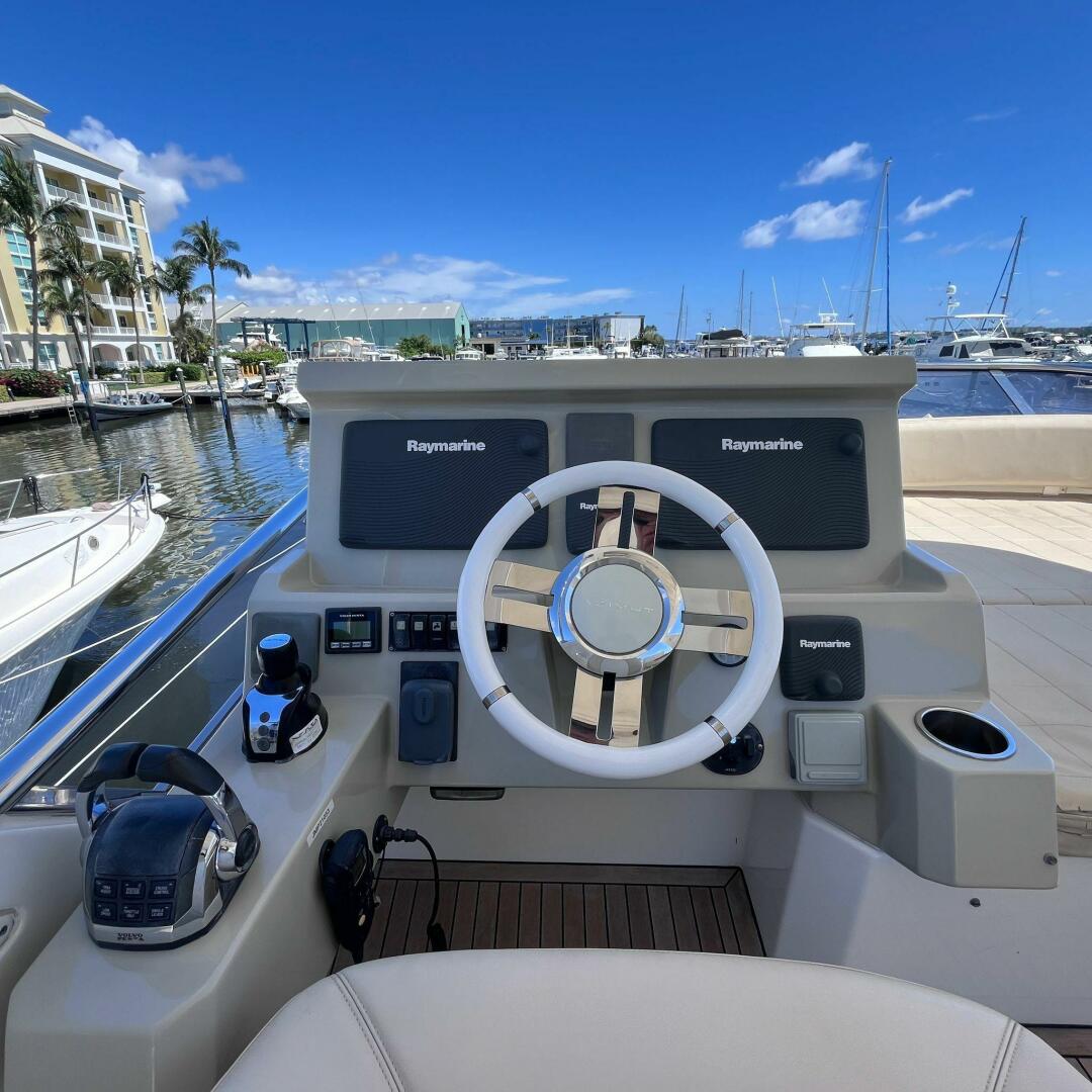 2015 Azimut 50 fly - Image 32