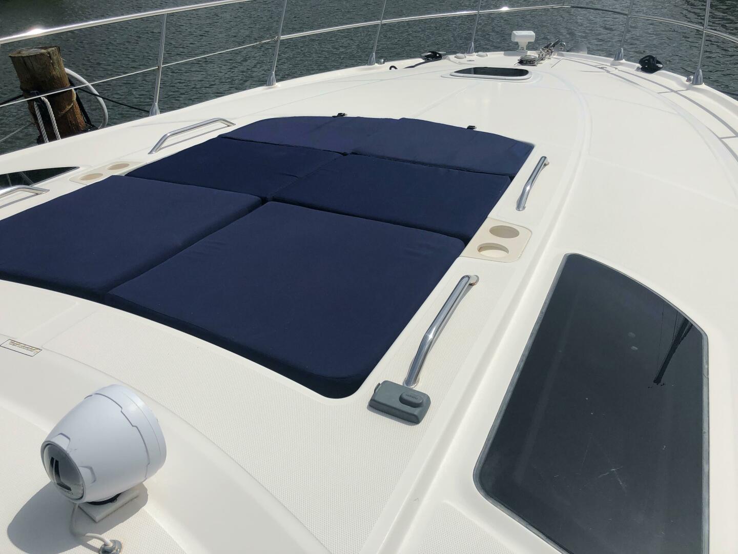2008 Sea Ray 55 Sundancer - Image 9