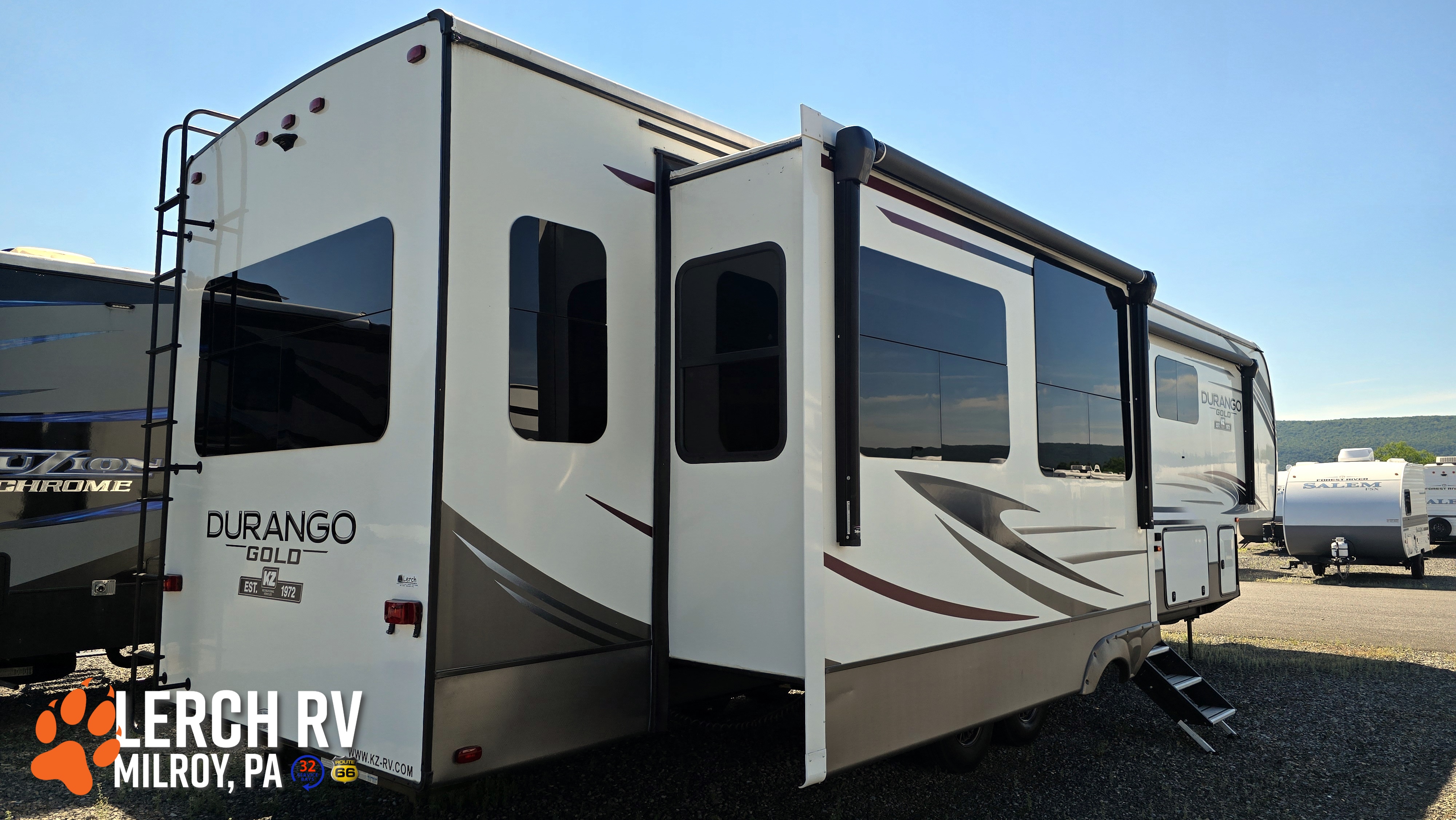 2021 KZ RV Durango Gold G366FBT - Image 7