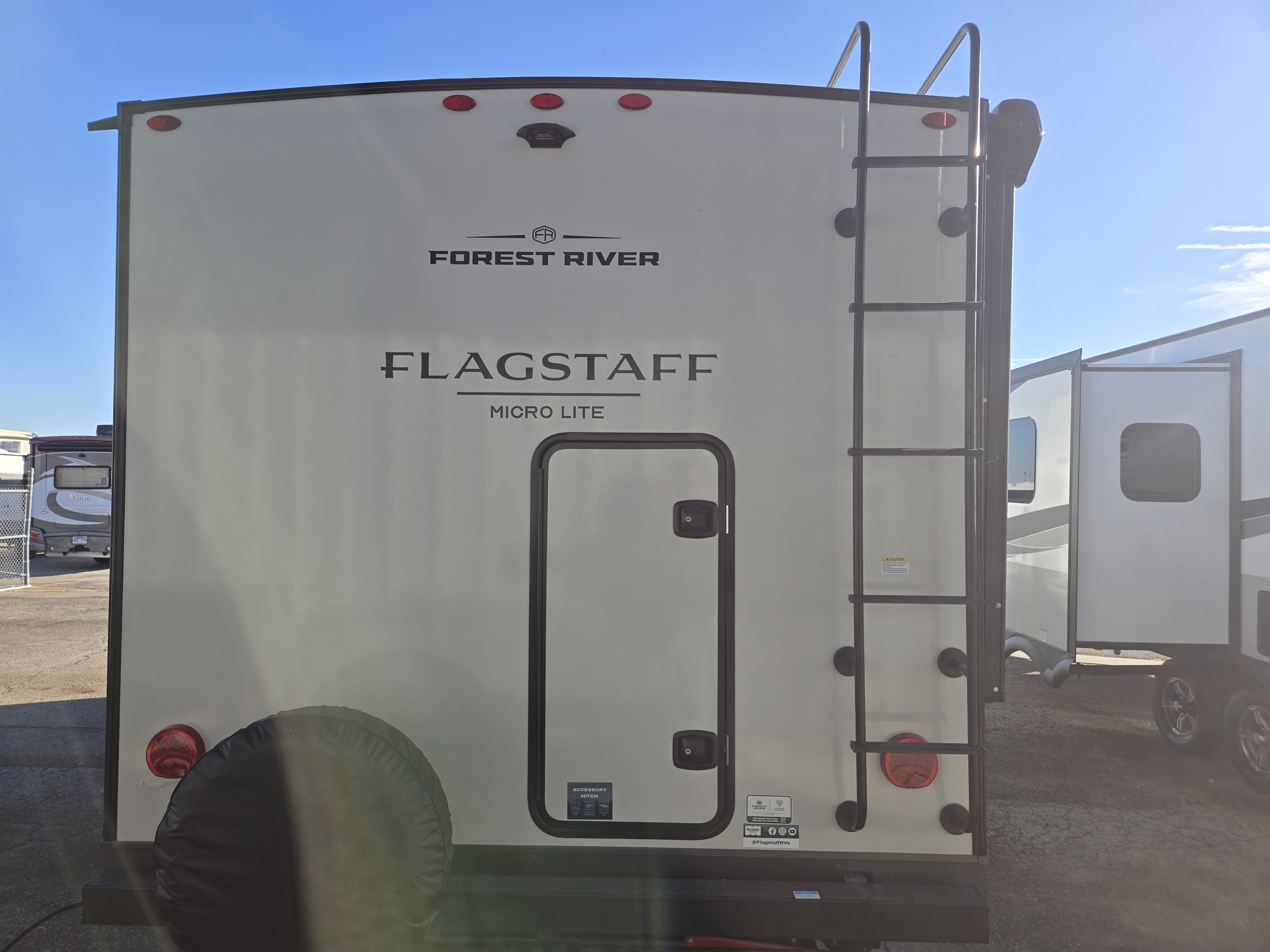 2026 Forest River Flagstaff Micro Lite 25BRDS - Image 8