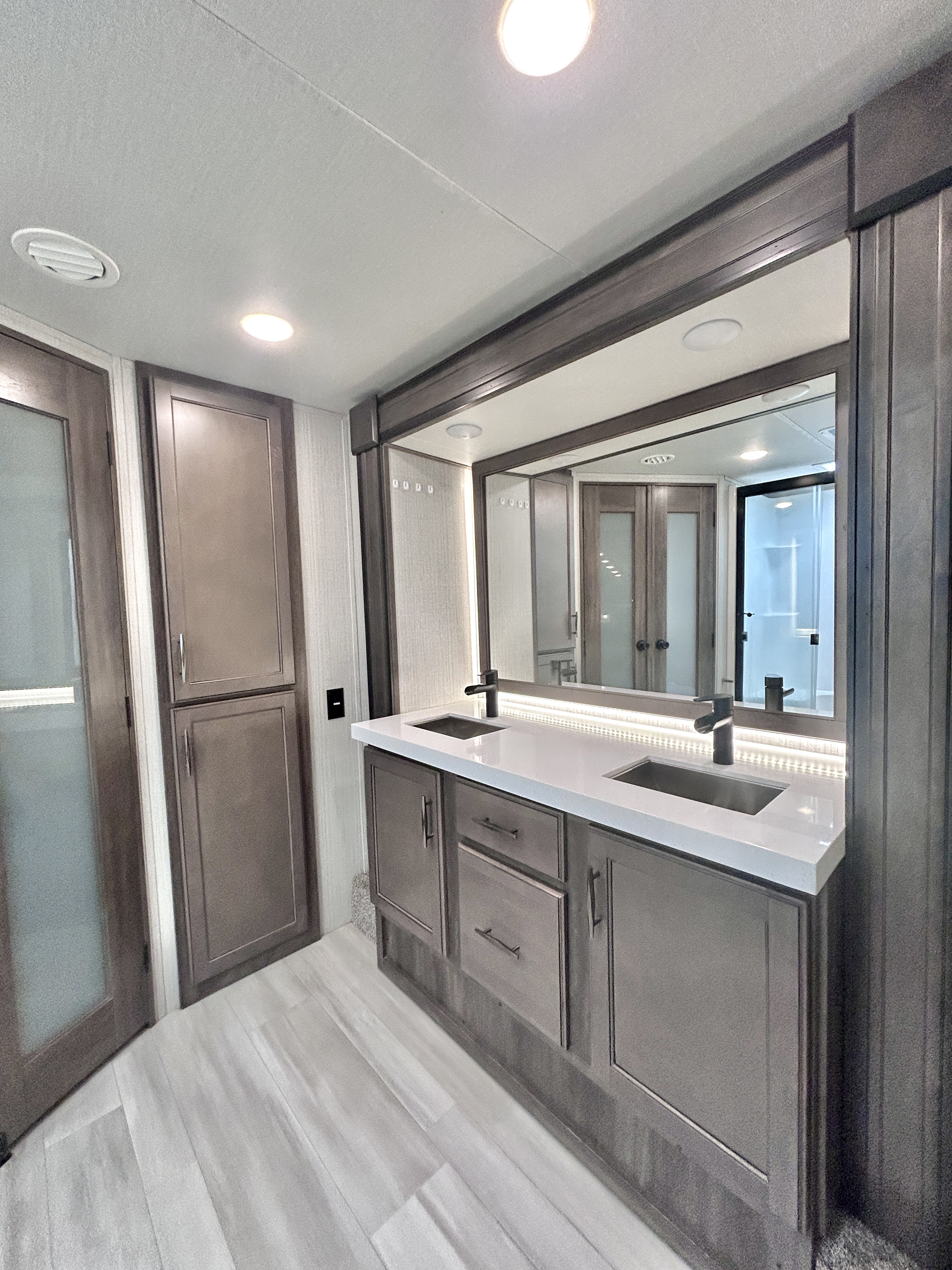 2021 Grand Design 373FB SOLITUDE - Image 31