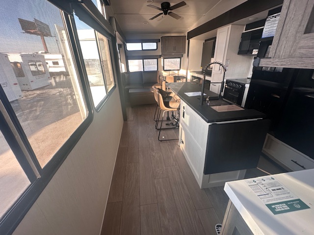 2026 CHEROKEE ARCTIC WOLF 38LEAH - Image 42