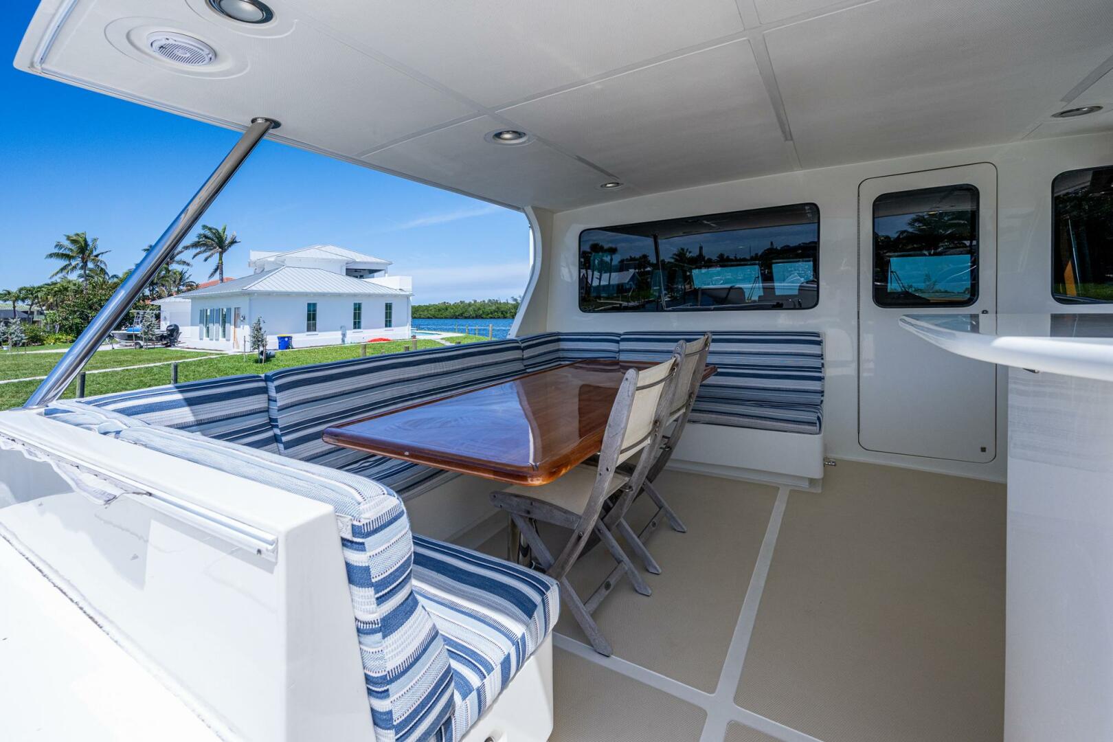 2013 Marlow Explorer Enclosed Bridge (CB) - Image 19