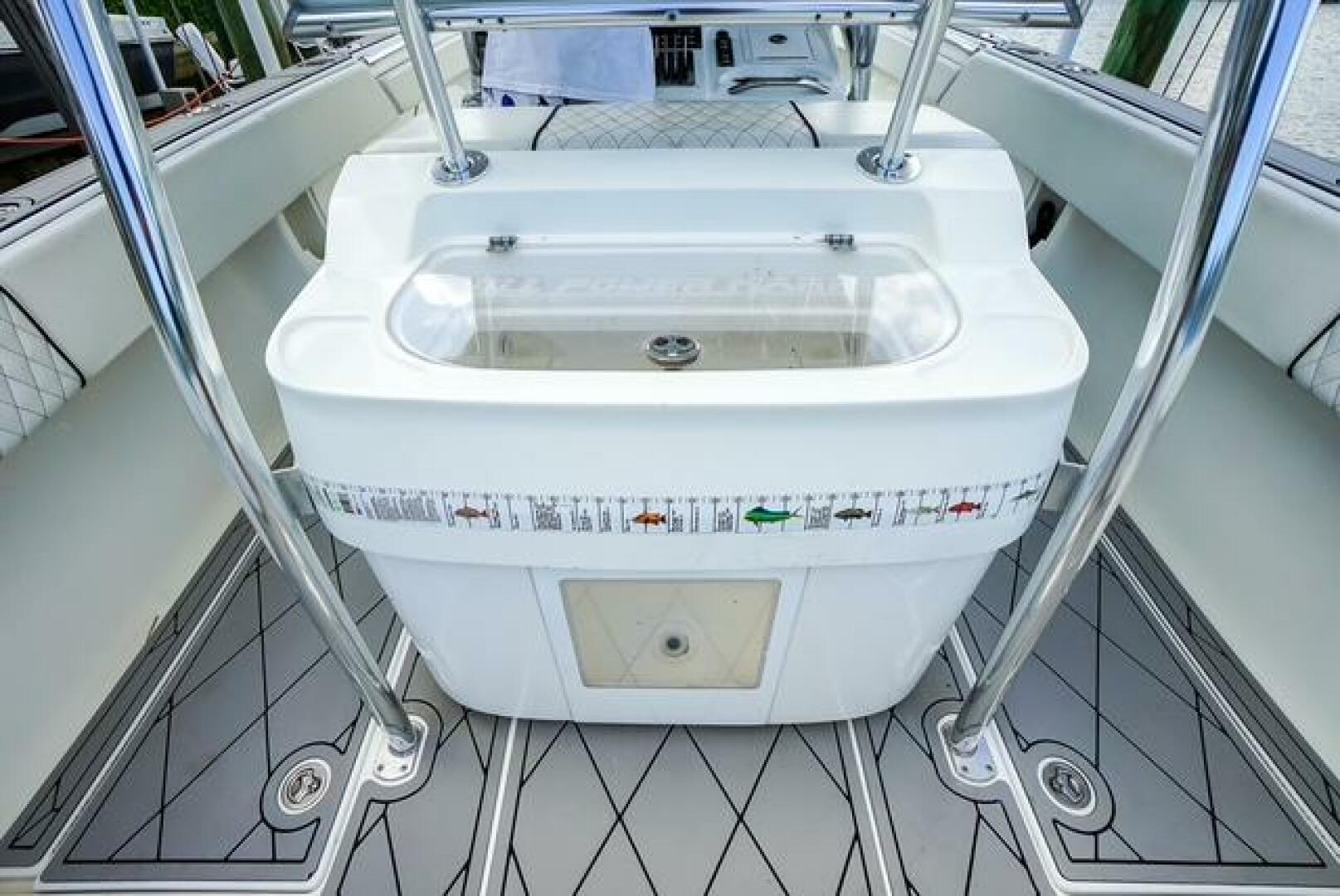 2007 Spectre 37 Center Console - Image 21