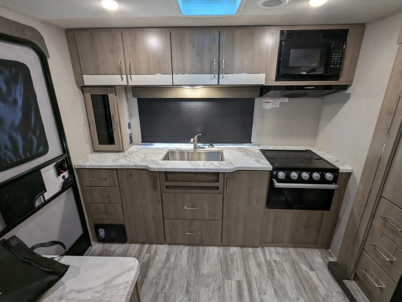 2023 Grand Design Imagine XLS 23LDE - Image 18