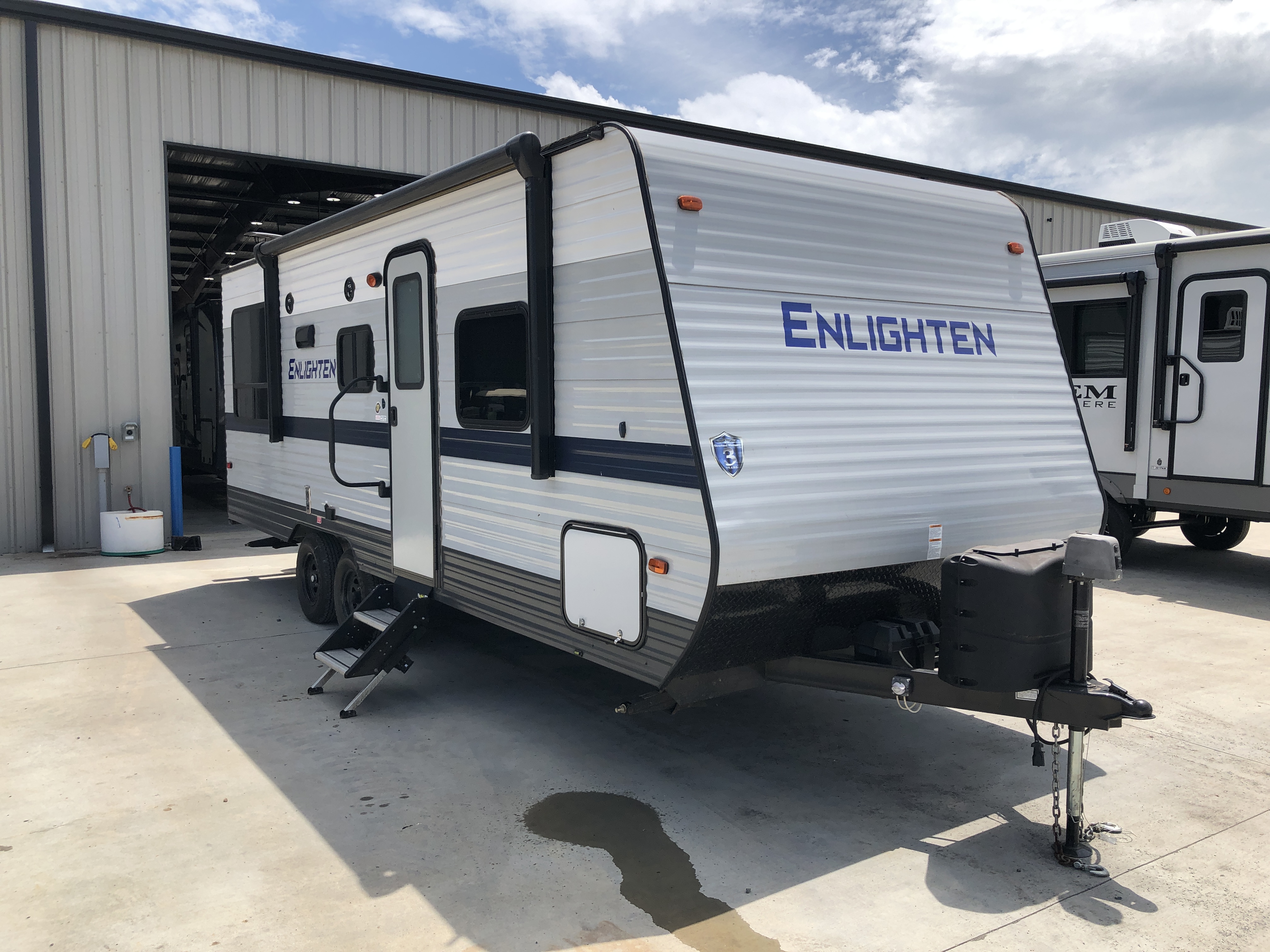 2021 Gulf Stream Enlighten Series 20RD - Image 1