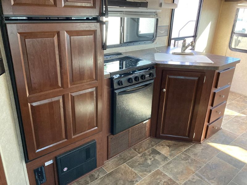 2015 Forest River Rockwood Ultra Lite 2604WS - Image 13
