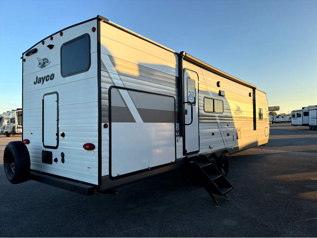 2027 JAYCO JAY FLIGHT 295TBS - Image 2
