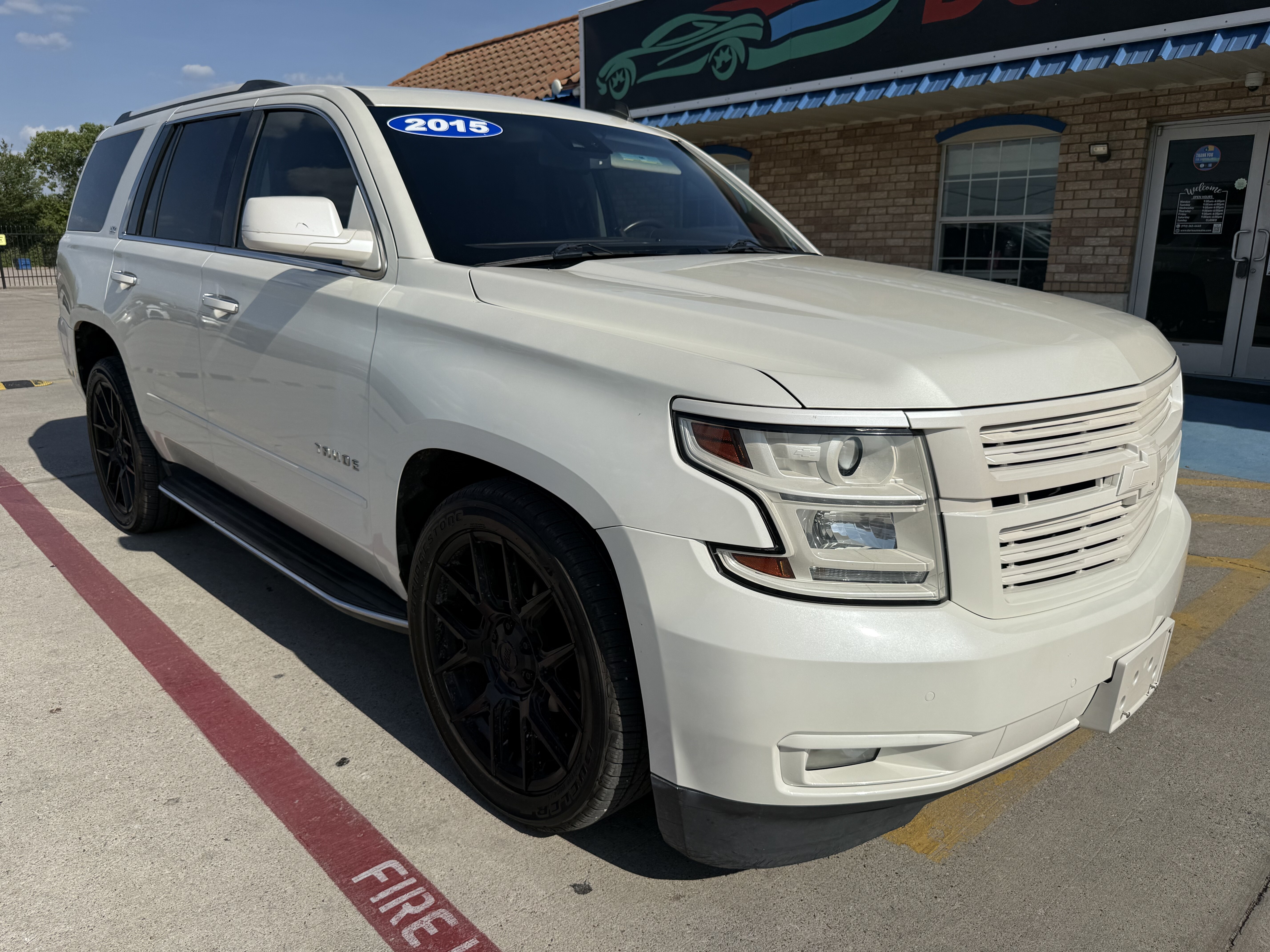 2015 Chevrolet Tahoe Utility 4D LTZ 2WD V8 - Image 4