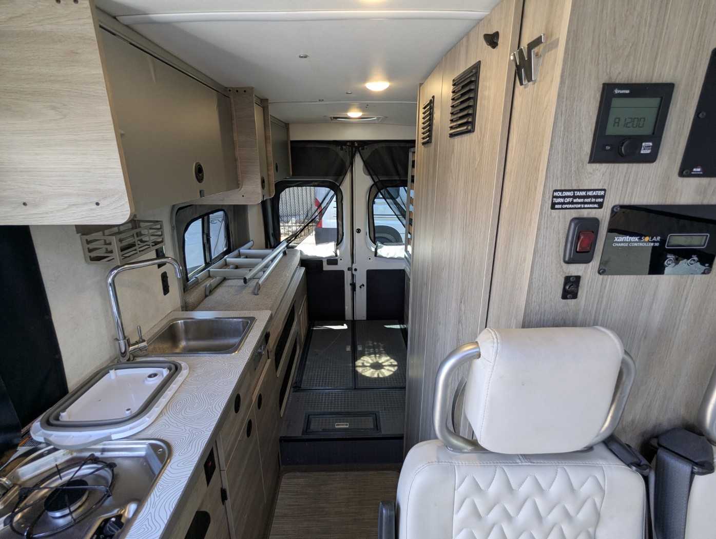 2023 Winnebago Solis NPF 59P - Image 25