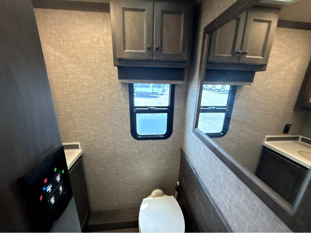 2023 TIFFIN ALLEGRO 36UA - Image 25
