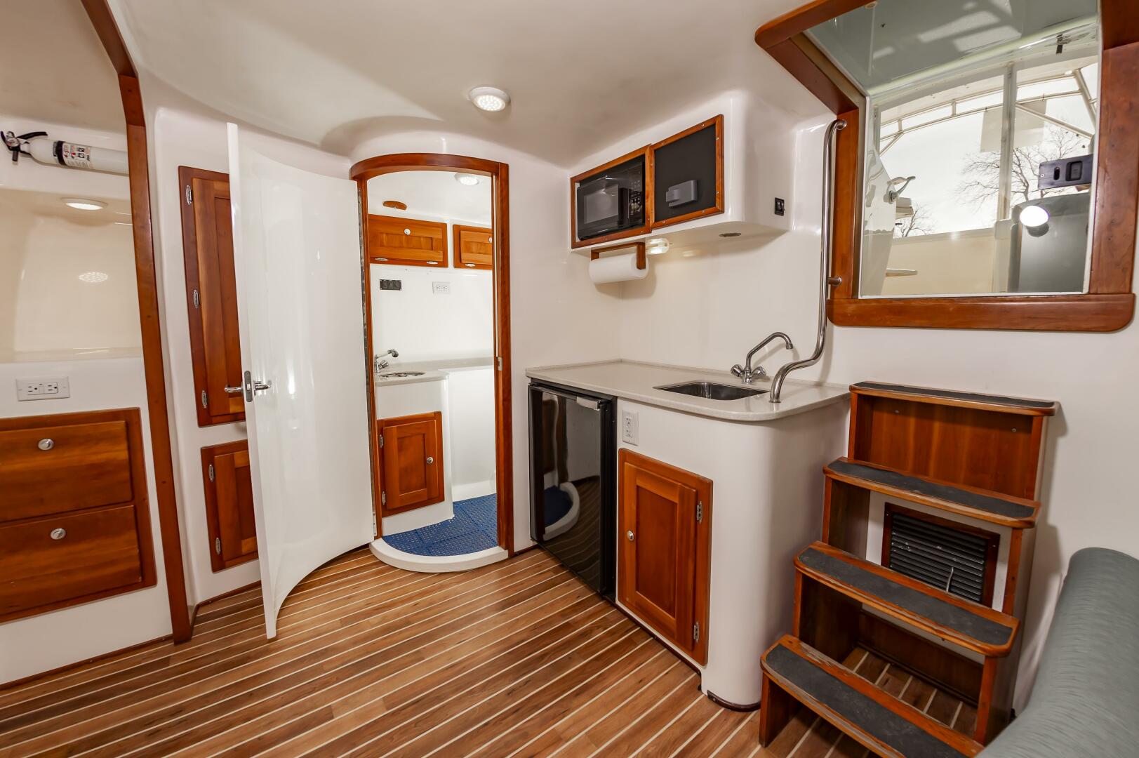 2003 Custom Carolina 40 Layton Express - Image 31