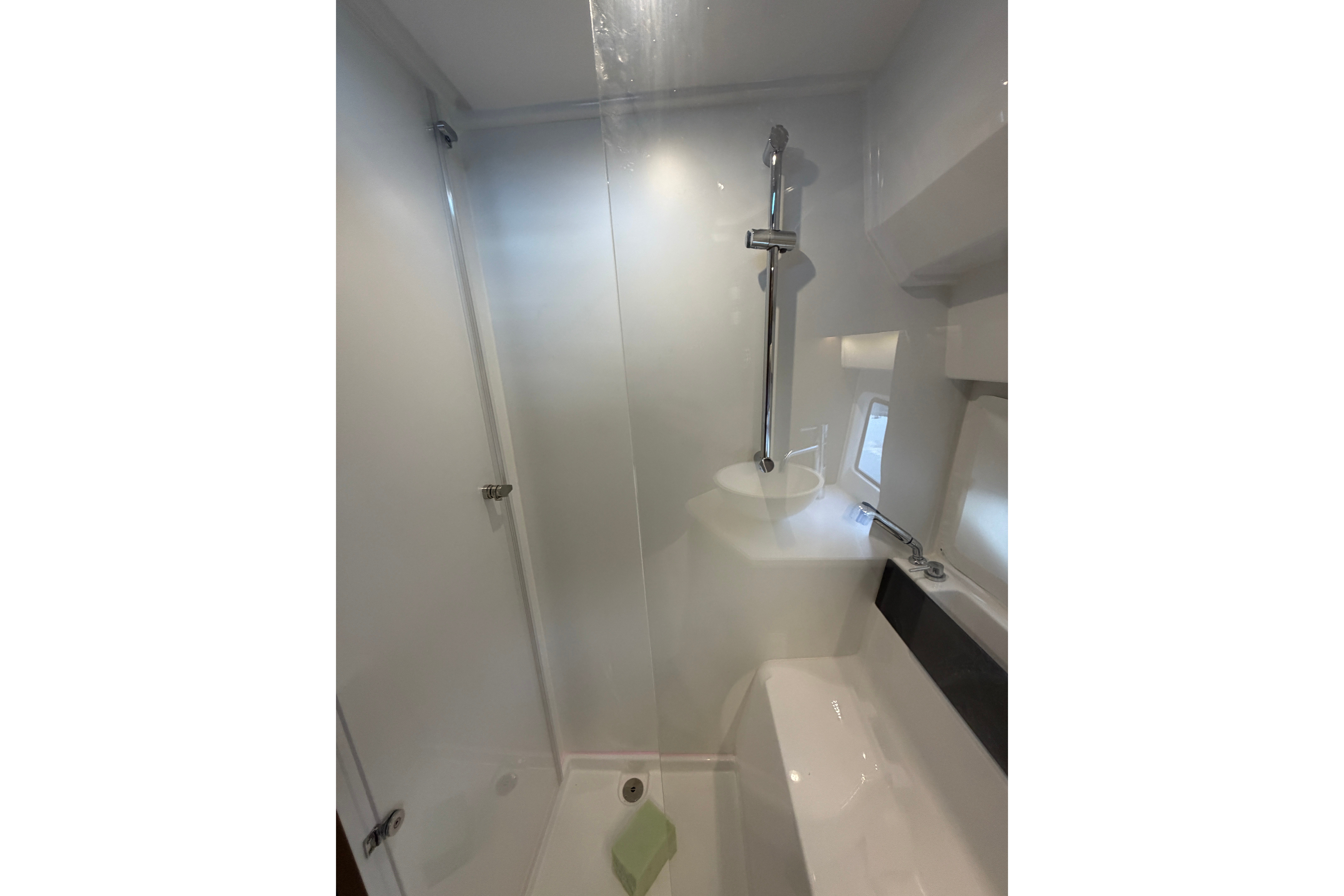 2023 Beneteau Antares 11 OB - Image 50