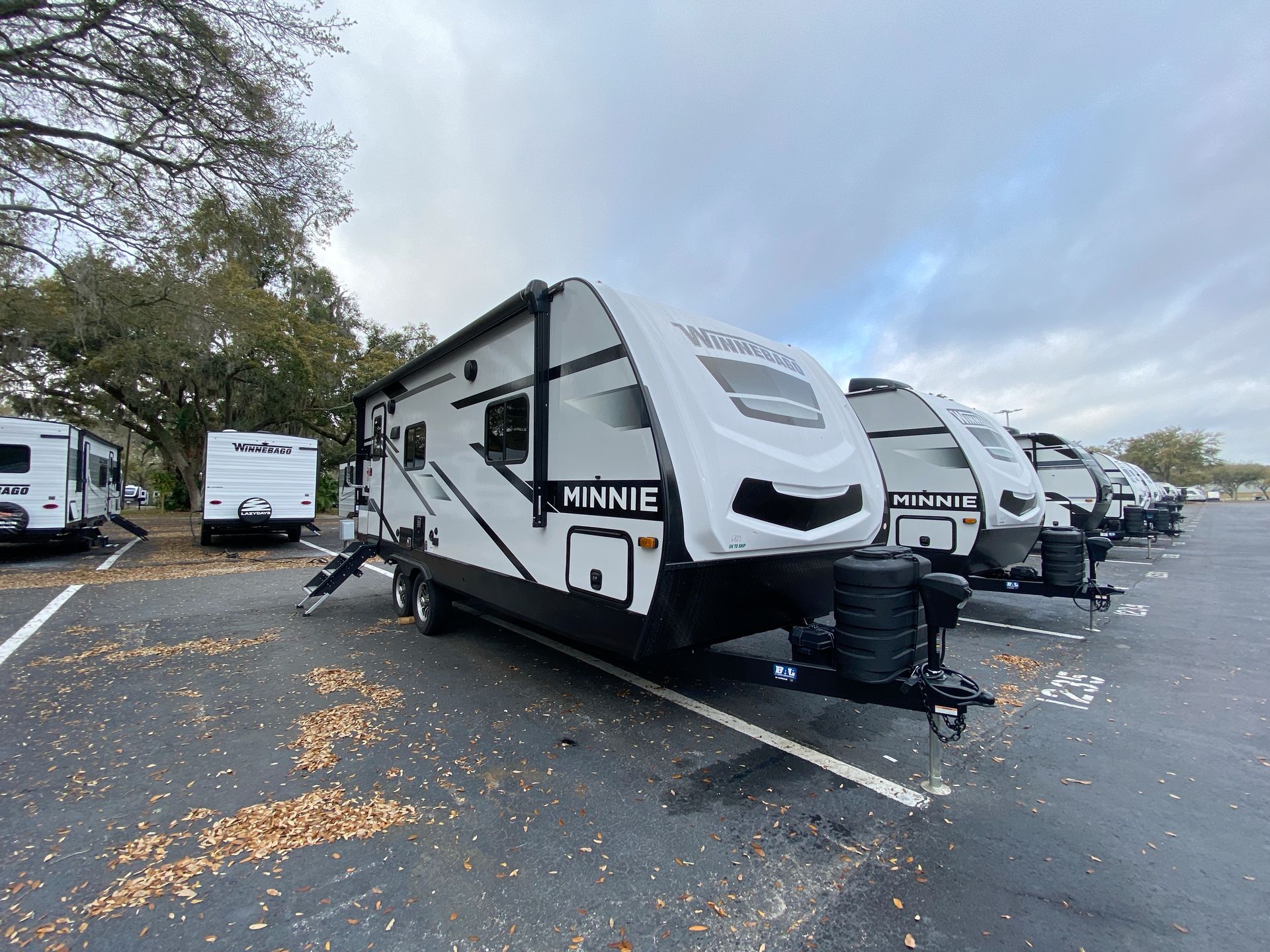 2024 Winnebago Minnie
