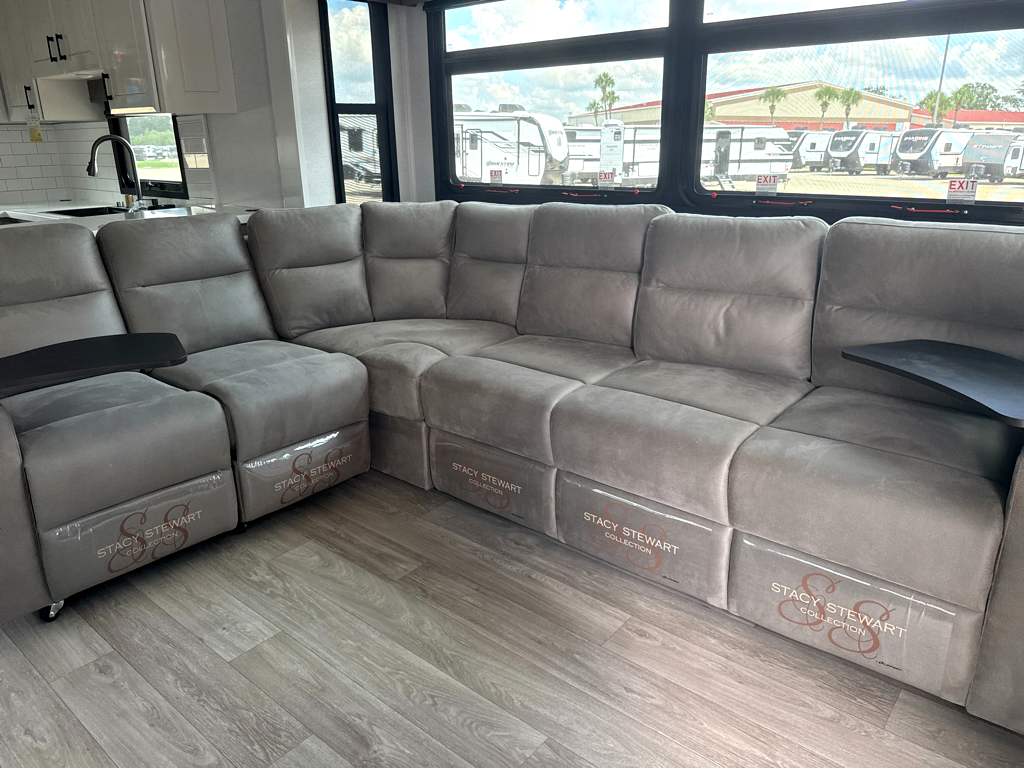2027 JAYCO PINNACLE 38FBRK - Image 12