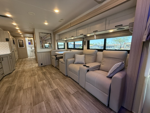 2027 Thor Motor Coach Inception 38DX - Image 6