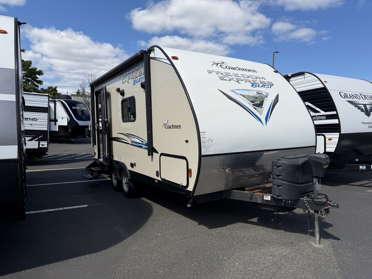 2017 Coachmen Freedom Express Special Edition 17BLSE - Image 1