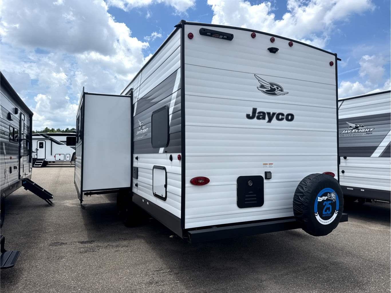 2027 JAYCO JAY FLIGHT 280BHS - Image 3