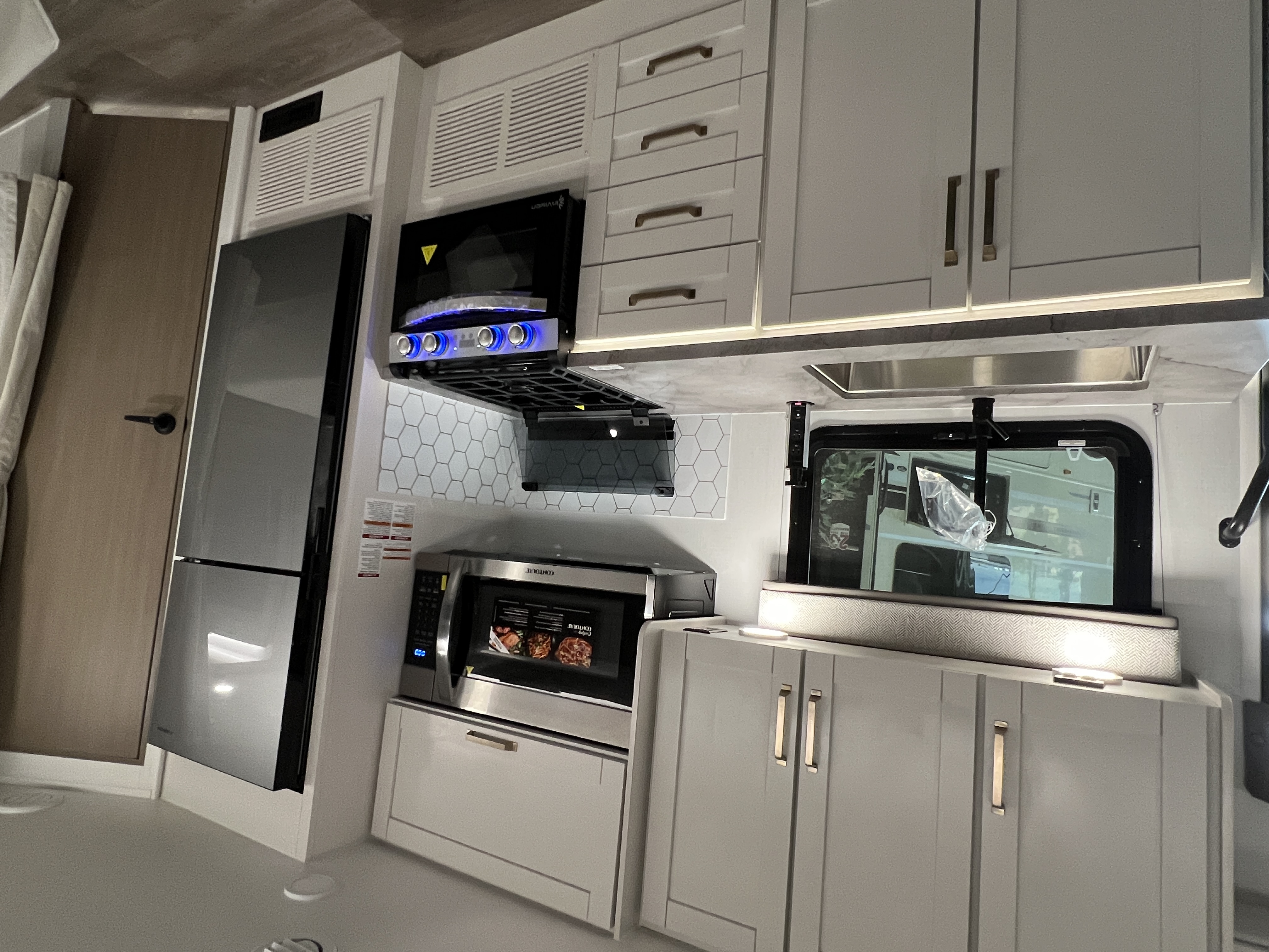 2027 Jayco Redhawk 24B - Image 24