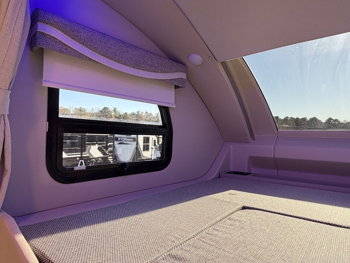 2026 THOR MOTOR COACH PASADENA 34XG - Image 16