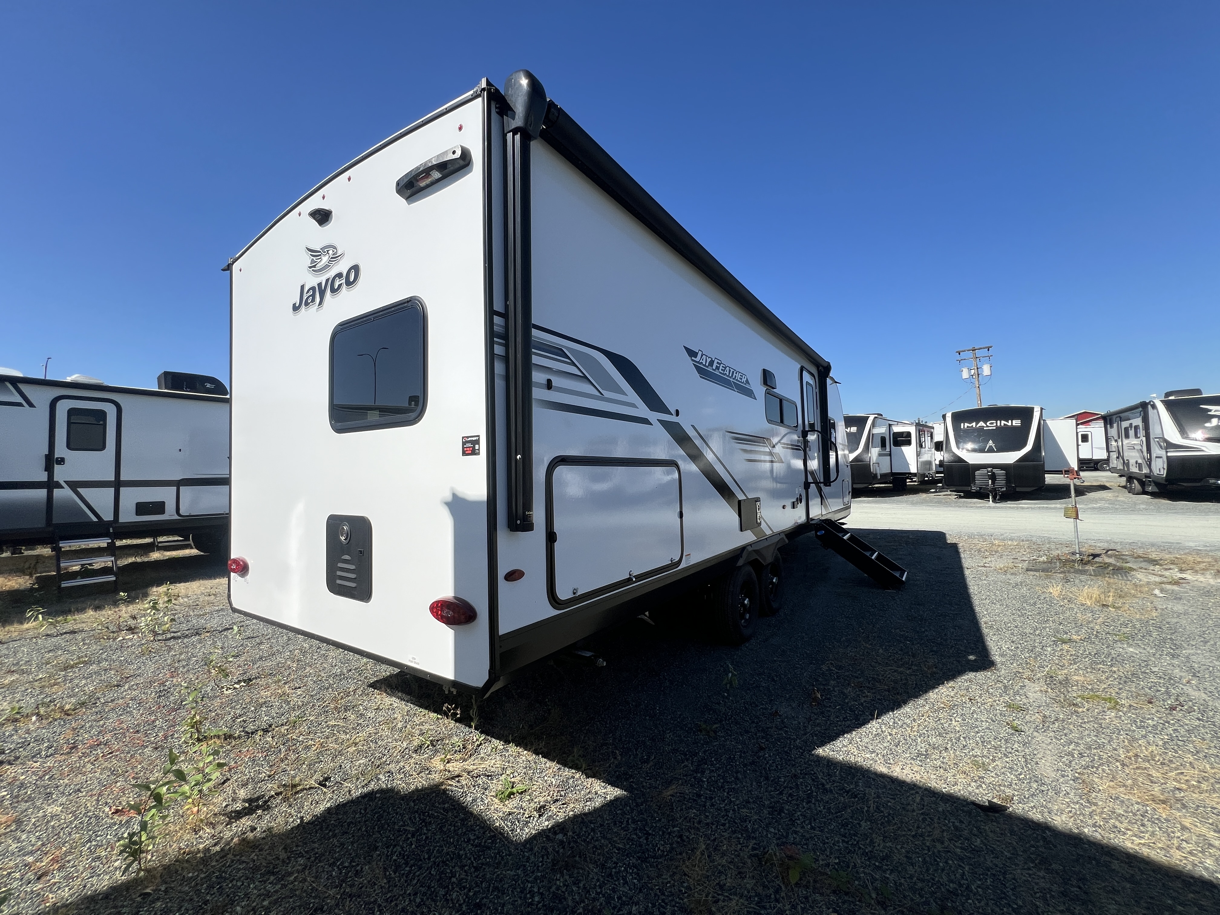 2026 JAYCO Jay Feather 26BHSL - Image 6
