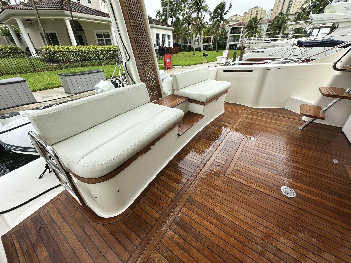 2014 Ferretti Yachts 530 - Image 2