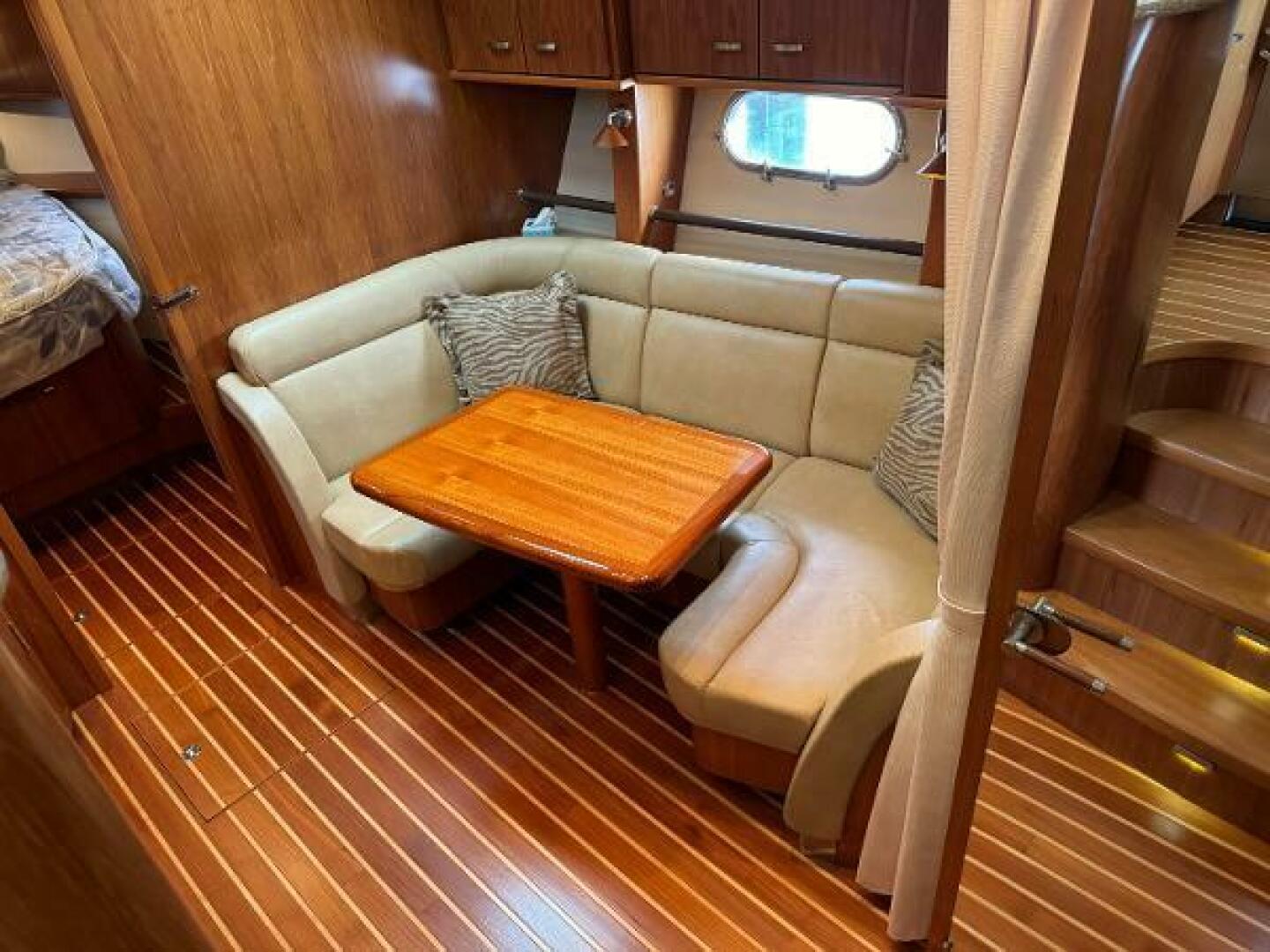 2010 Tiara Yachts 5800 Sovran - Image 57