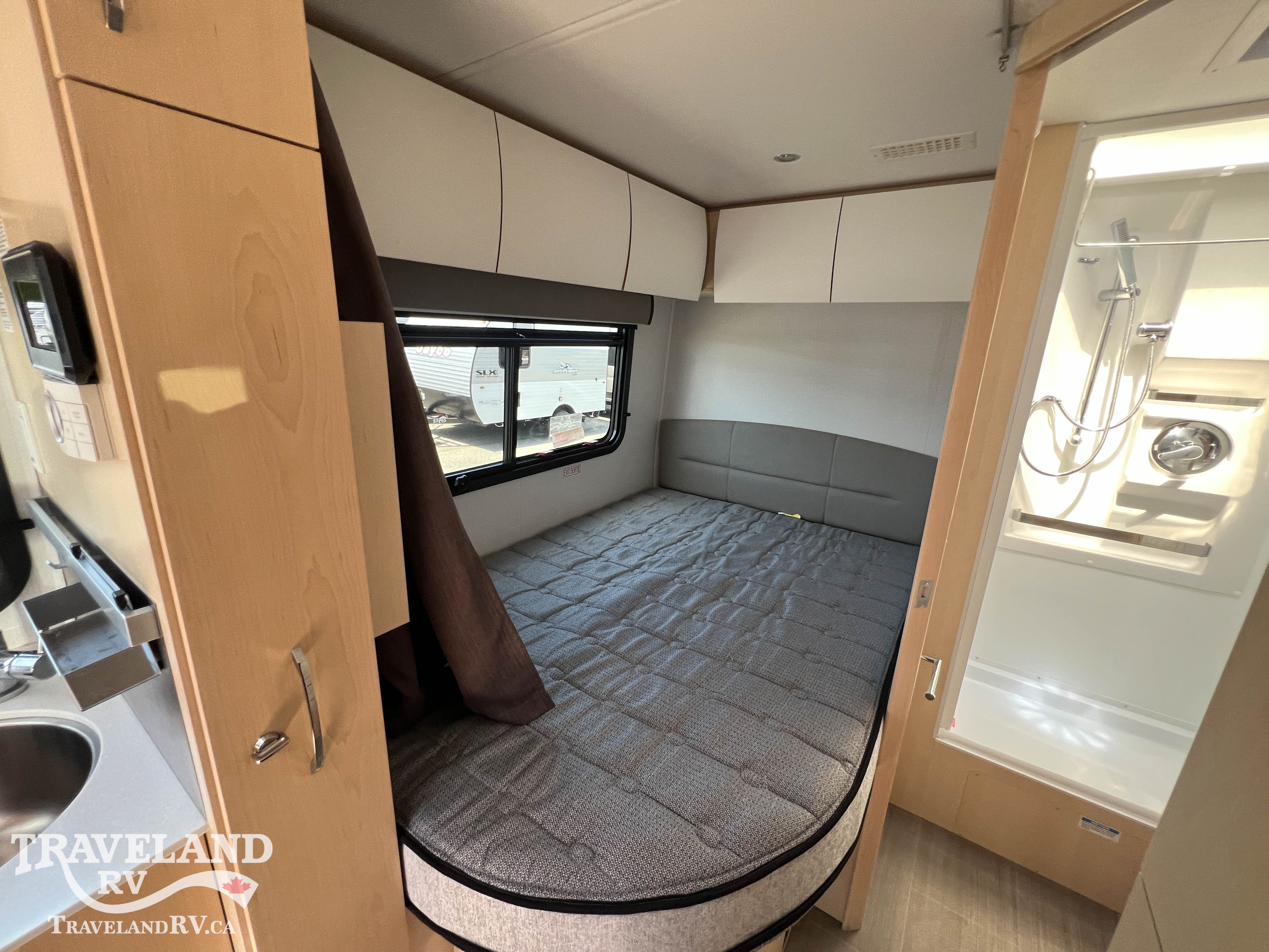 2021 Leisure Travel Unity U24CB - Image 31