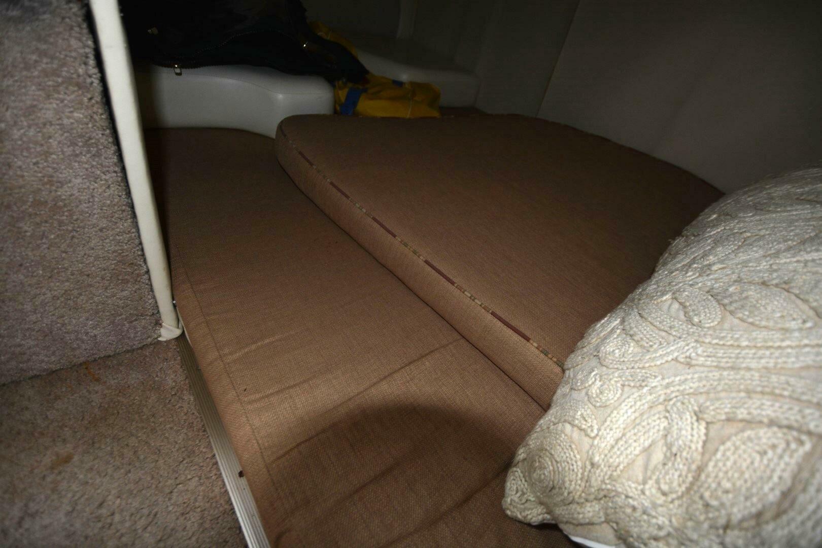 1999 Rinker Fiesta Vee 270 - Image 16