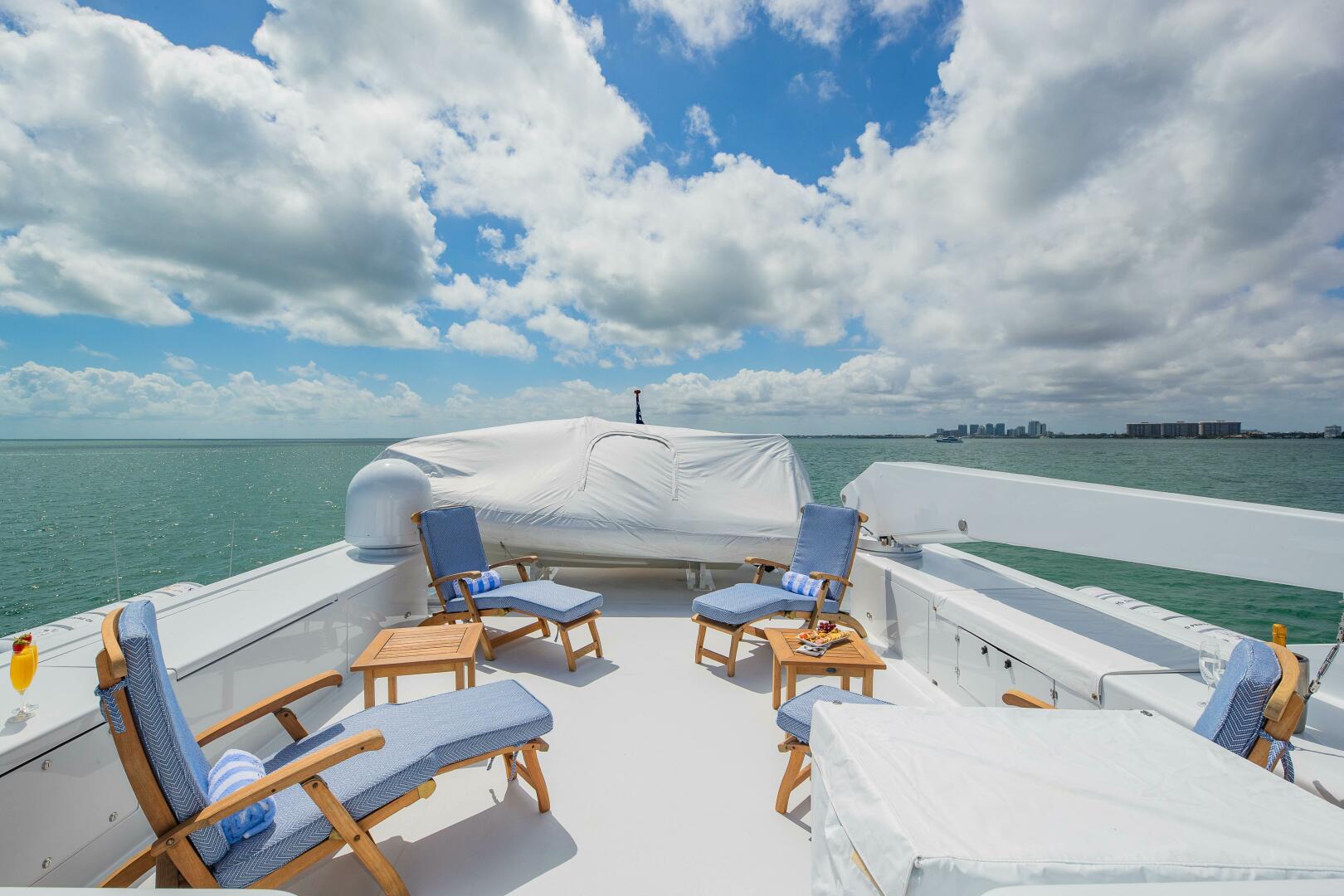 1998 Burger Raised Pilothouse - Image 39