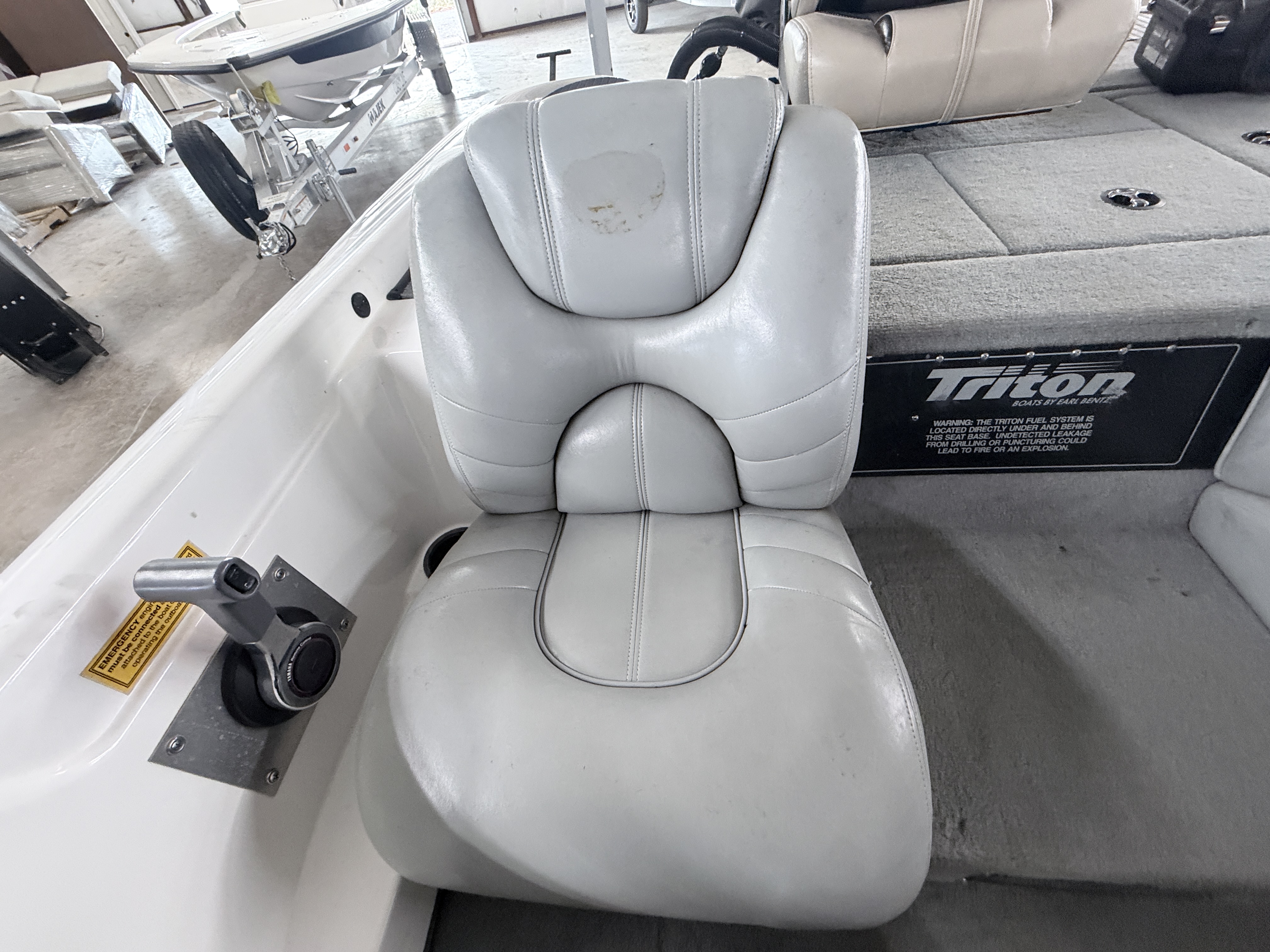 2003 TRITON 2003 TR-186DC - Image 11