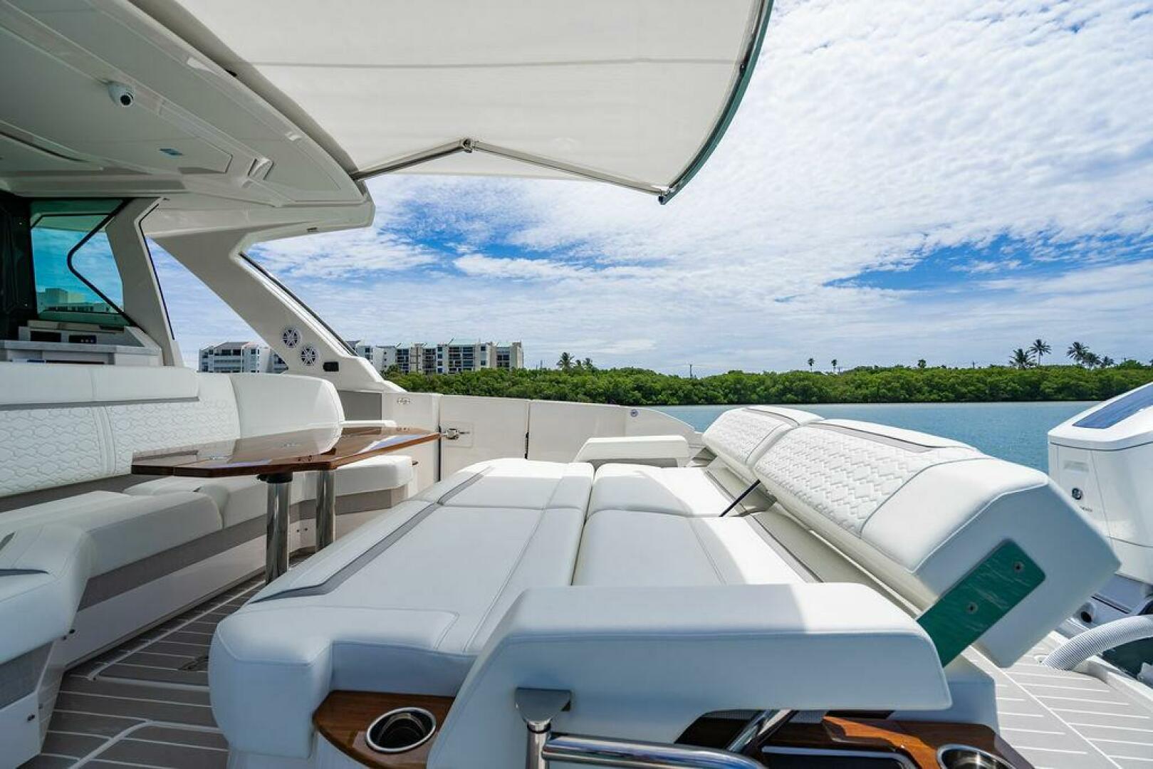 2025 Tiara Yachts 48 LS - Image 17