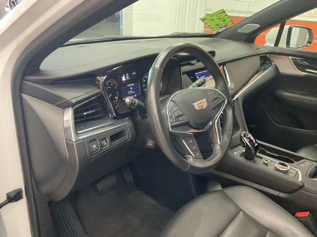 2023 Cadillac XT5 Util 4D Prem Luxury Platinum AWD I4 - Image 12